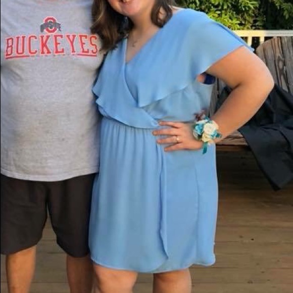 beautiful blue formal dress! - Picture 2 of 3